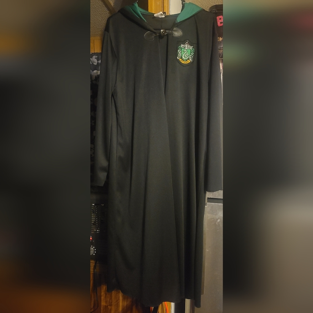 Harry Potter Slytherin Robe- ADULT LARGE